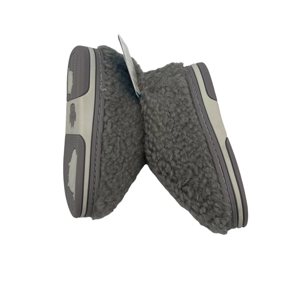 NWT Fuzzy Sherpa Lined Gray Toddler Slippers Size 26-27